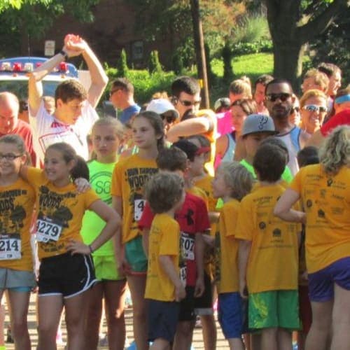 A Run Through The 'woods' - 5k & 1 Mile Run/walk